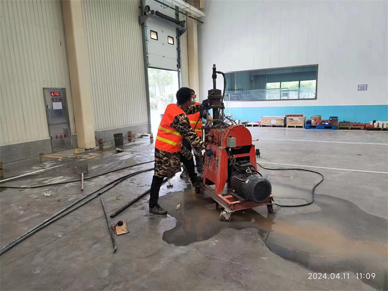 五家渠厂房地面下沉塌陷注浆加固施工